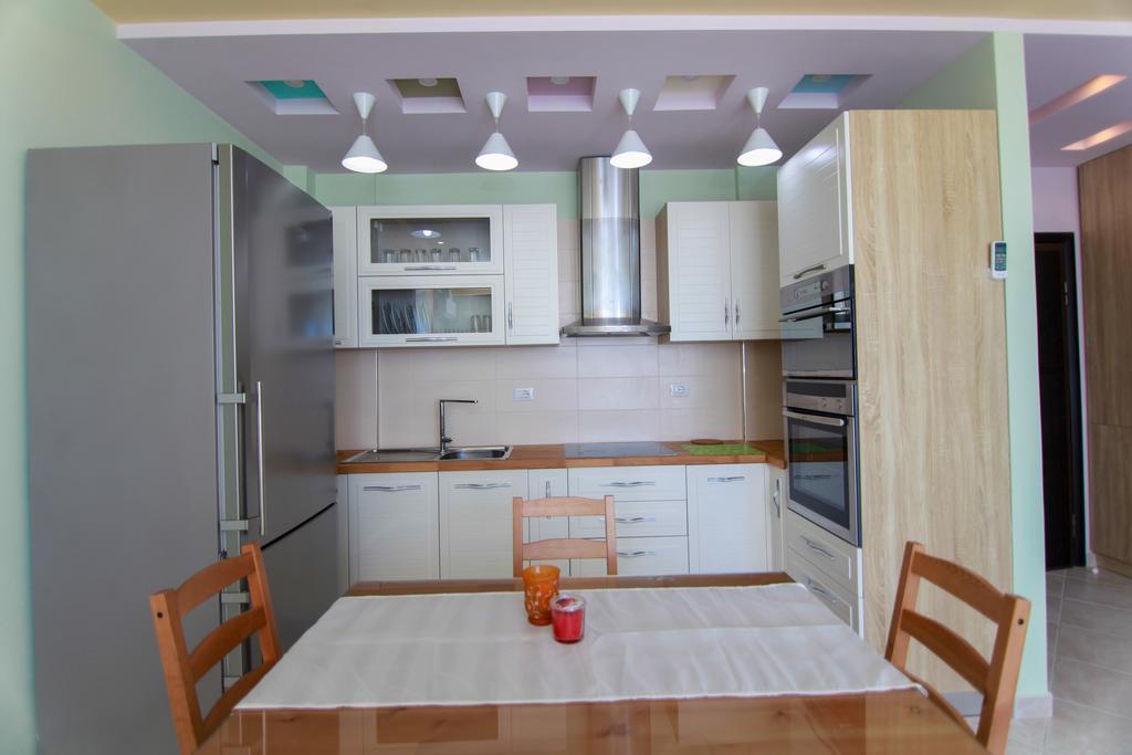 Blue Sea Apartments Sarande Ngoại thất bức ảnh