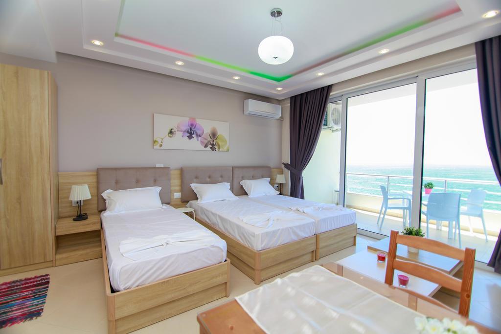 Blue Sea Apartments Sarande Ngoại thất bức ảnh