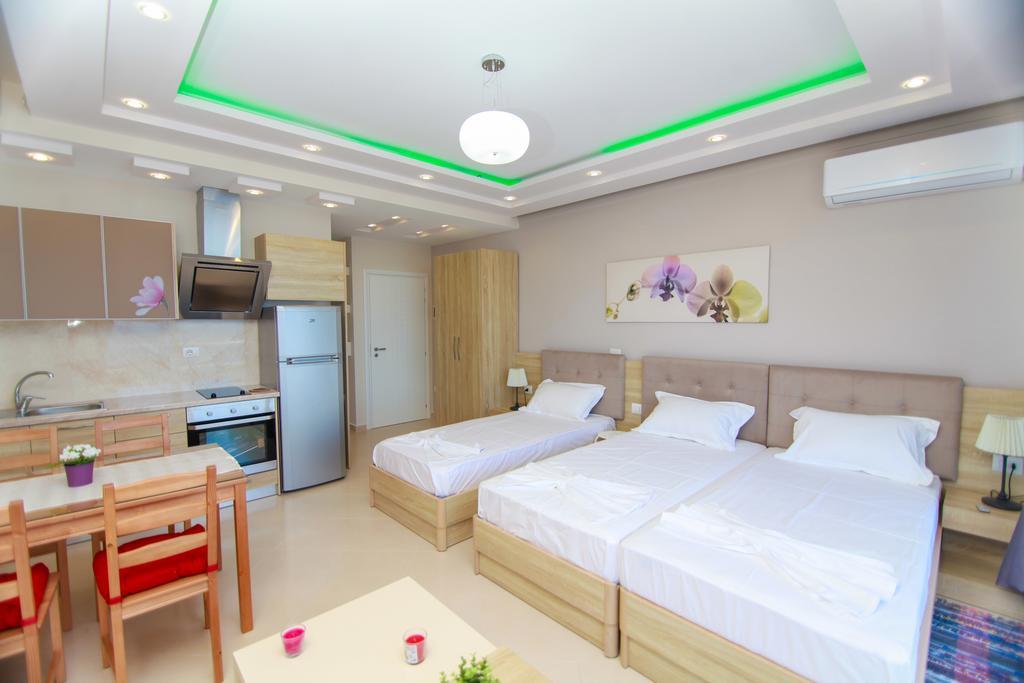 Blue Sea Apartments Sarande Ngoại thất bức ảnh