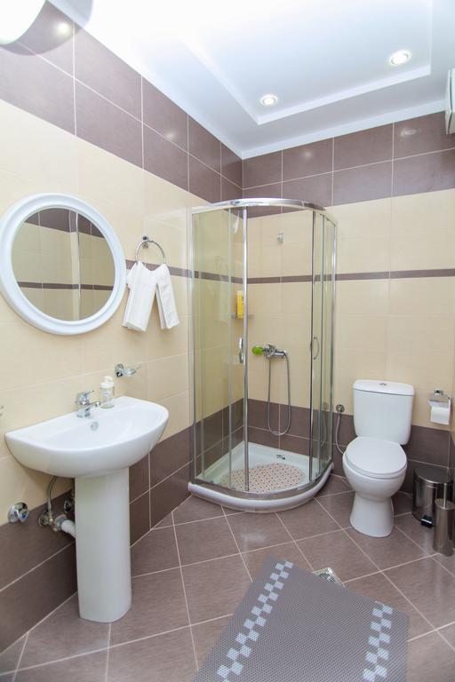 Blue Sea Apartments Sarande Ngoại thất bức ảnh