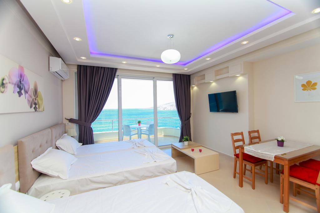 Blue Sea Apartments Sarande Ngoại thất bức ảnh