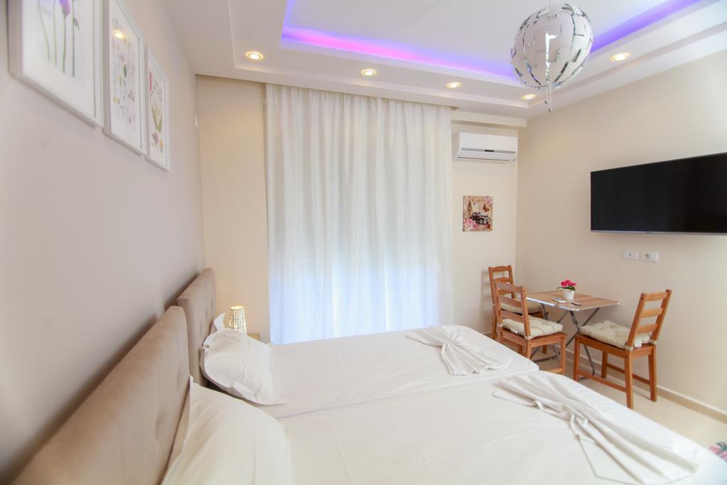 Blue Sea Apartments Sarande Ngoại thất bức ảnh